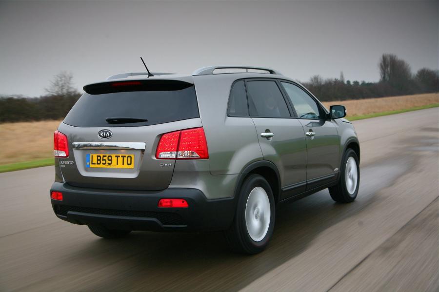  Kia Sorento 2010 года  (фото 19 из 238)